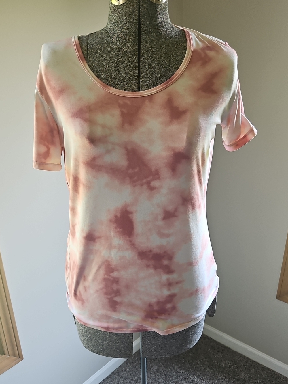 32° Cool Tie Dye Pink Fitted Tee